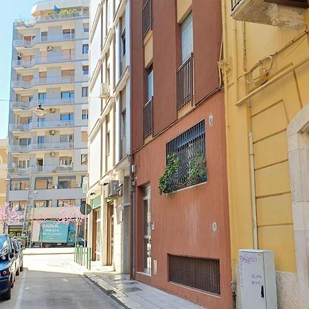 La Terrazza Tra I Tetti Studio - Bari Centro Exterior photo