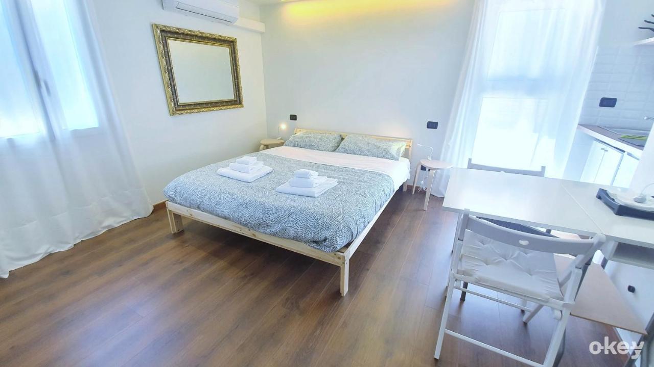 La Terrazza Tra I Tetti Studio - Bari Centro Exterior photo