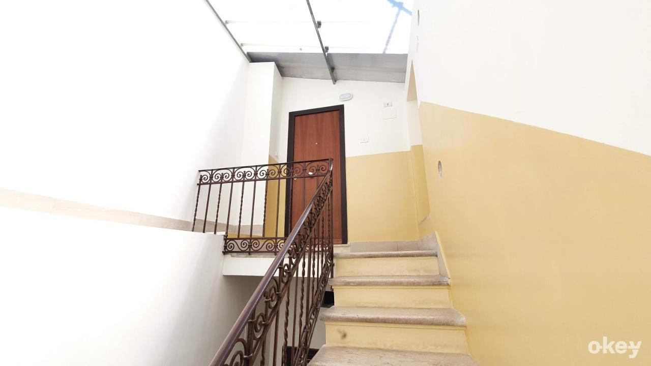La Terrazza Tra I Tetti Studio - Bari Centro Exterior photo