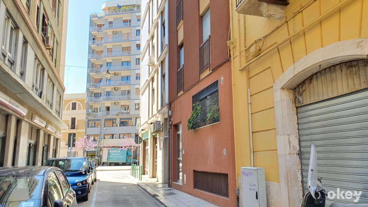 La Terrazza Tra I Tetti Studio - Bari Centro Exterior photo