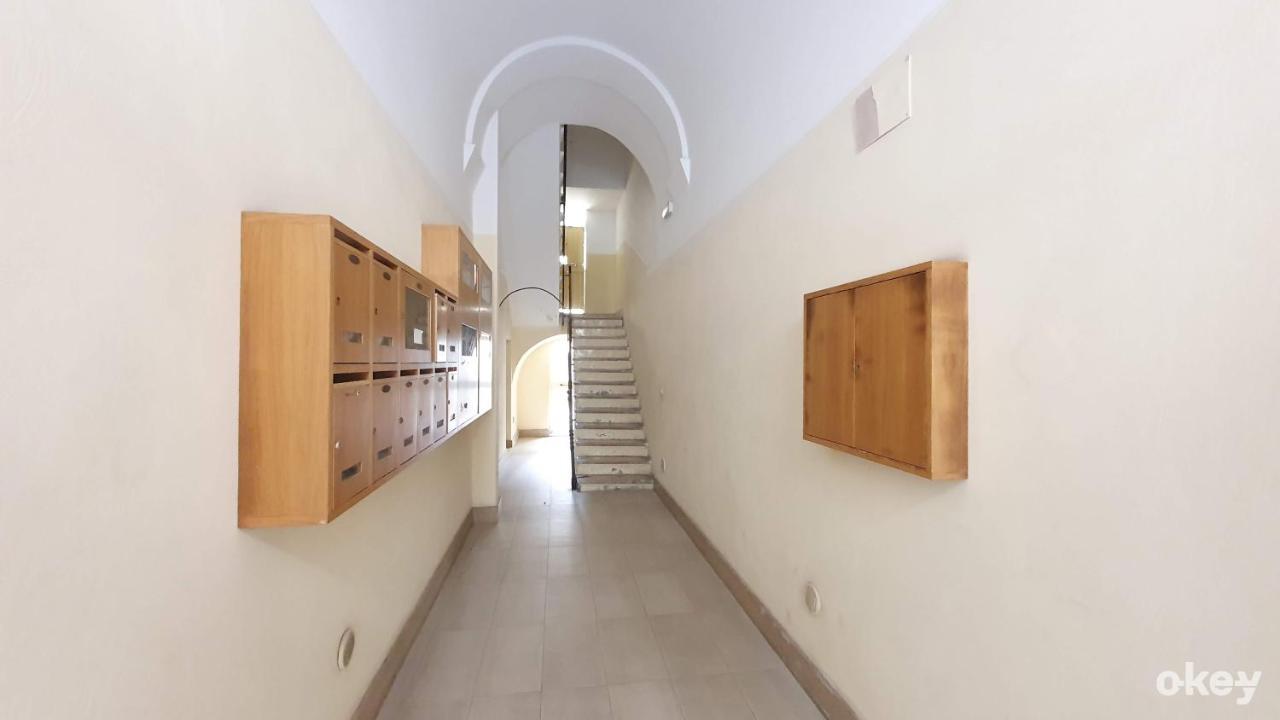 La Terrazza Tra I Tetti Studio - Bari Centro Exterior photo